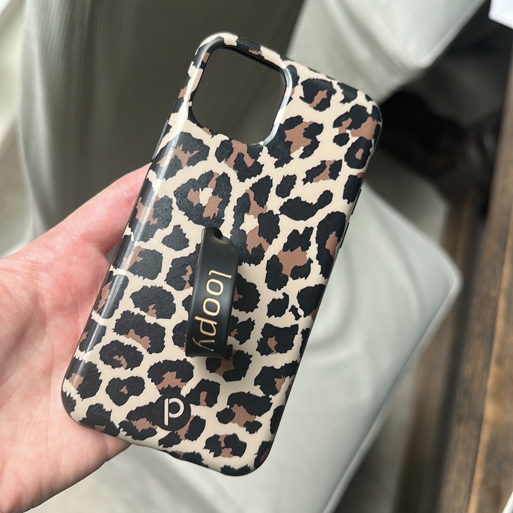 Leopard loopy original iphone case for 11 Pro